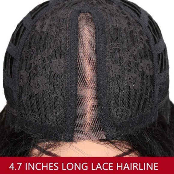 ?LEXA 12” GREY CELEB  MIDDLE PART WAVY BOB WIG